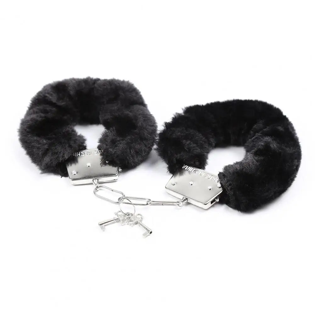 1 Pair Double Lock Manacle Faux Fur Bracelet Stainless Wrist Ankle O Ring Hand Cuffs Adult Couple Sex Toy Cops Criminal Cosplay