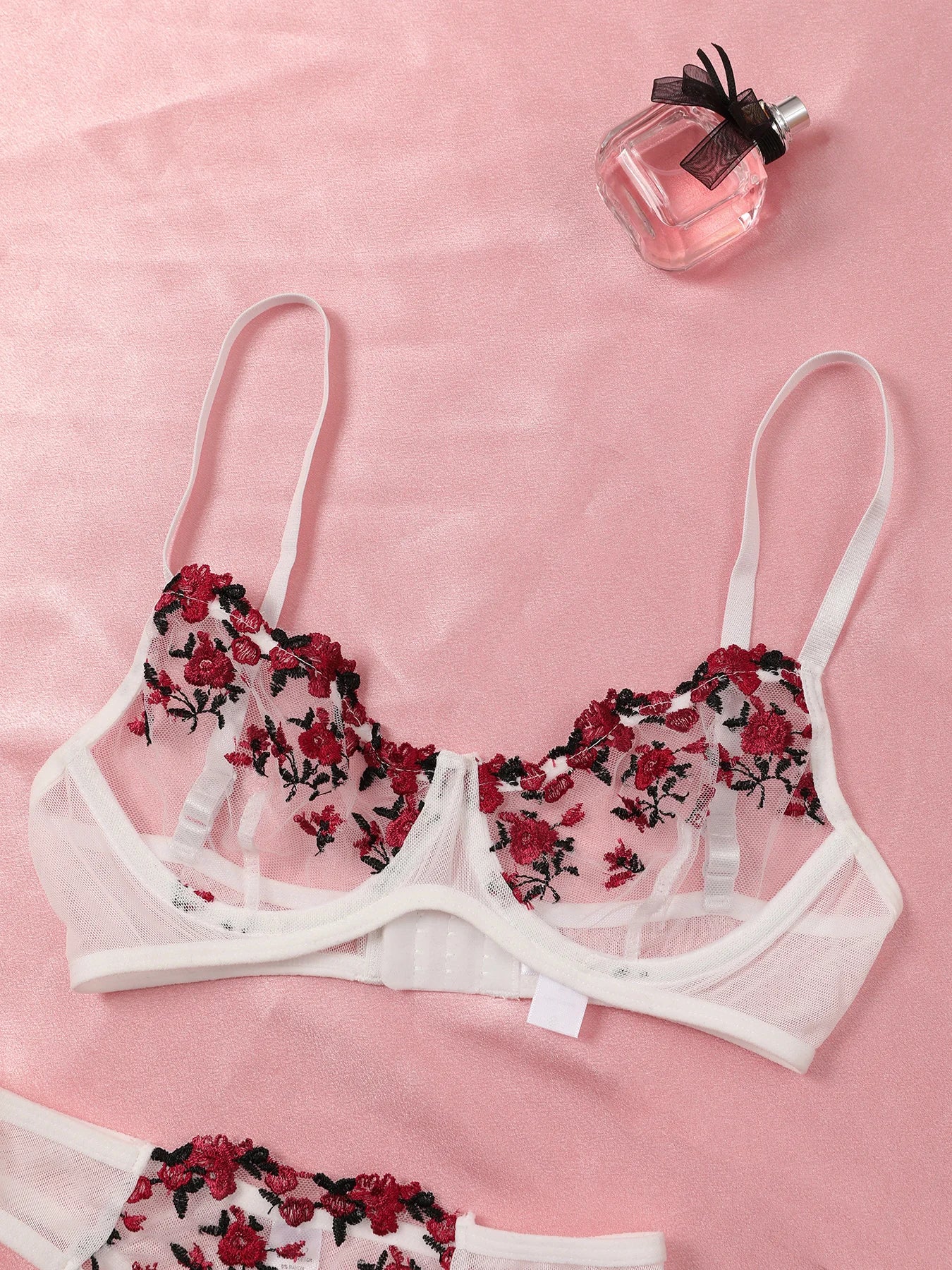 Sexy Lace Lingerie Push Up Lingerie Semi-Sheer Bra And Panty Sets Women Gathering Chest Underwear Flower Embroidery Bralette Set