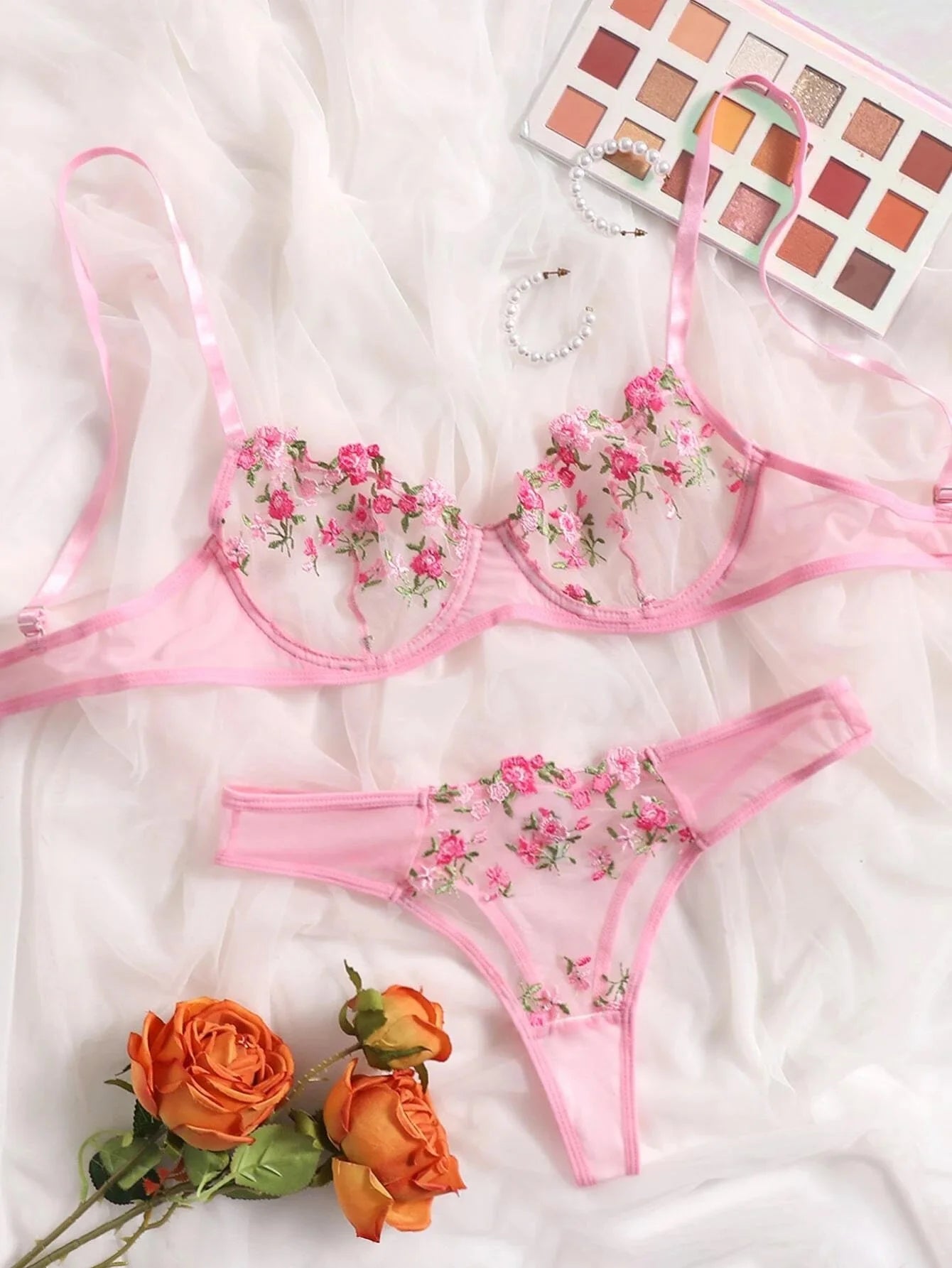 Sexy Lace Lingerie Push Up Lingerie Semi-Sheer Bra And Panty Sets Women Gathering Chest Underwear Flower Embroidery Bralette Set